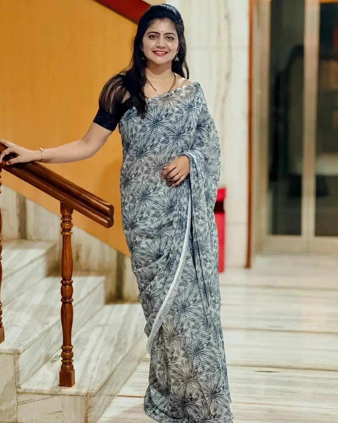 Hyderabad TV Actress Shiva Jyothi Images in Black Saree